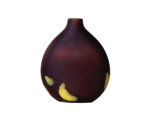 black vase