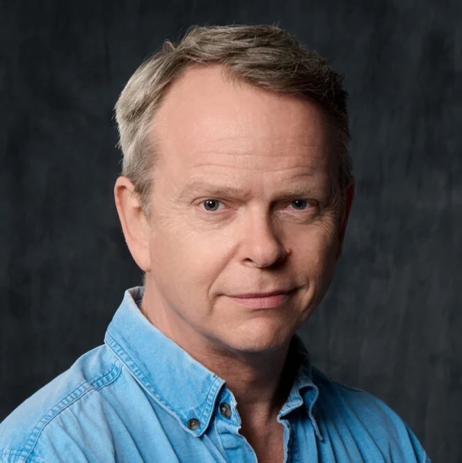 Tim Carroll headshot